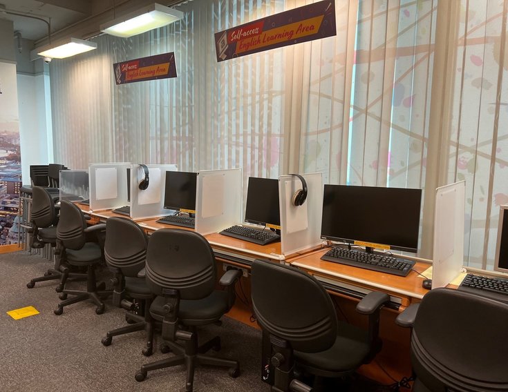 Self-access English Learning Area (SELA) Self-access English Learning Area (SELA)