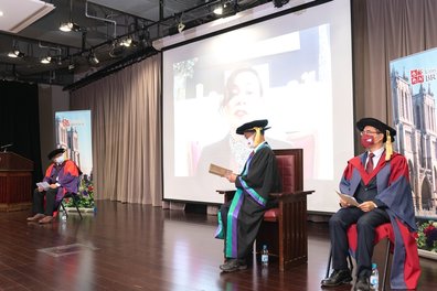 Presentation of EdD and MSc / MEd graduates